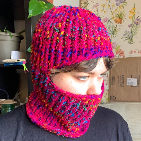 knit neon hot pink and rainbow balaclava - Picture 4 of 4